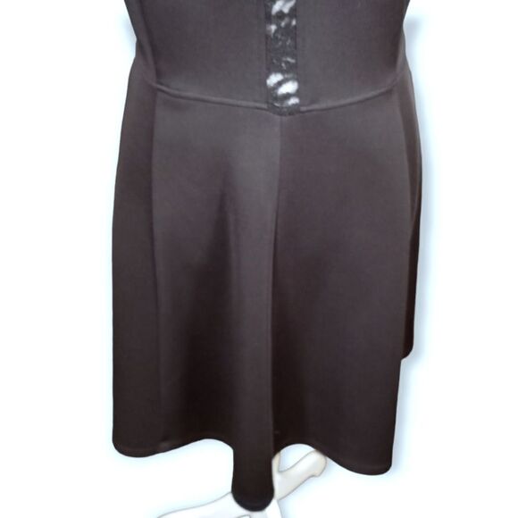 ENFOCUS STUDIO BLACK DRESS W/LACE DETAILING SZ.14 EUC - Picture 3 of 7